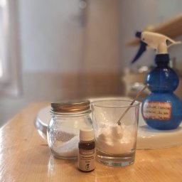 I Soffi nell’Ambiente – pulizia nel bagno 1